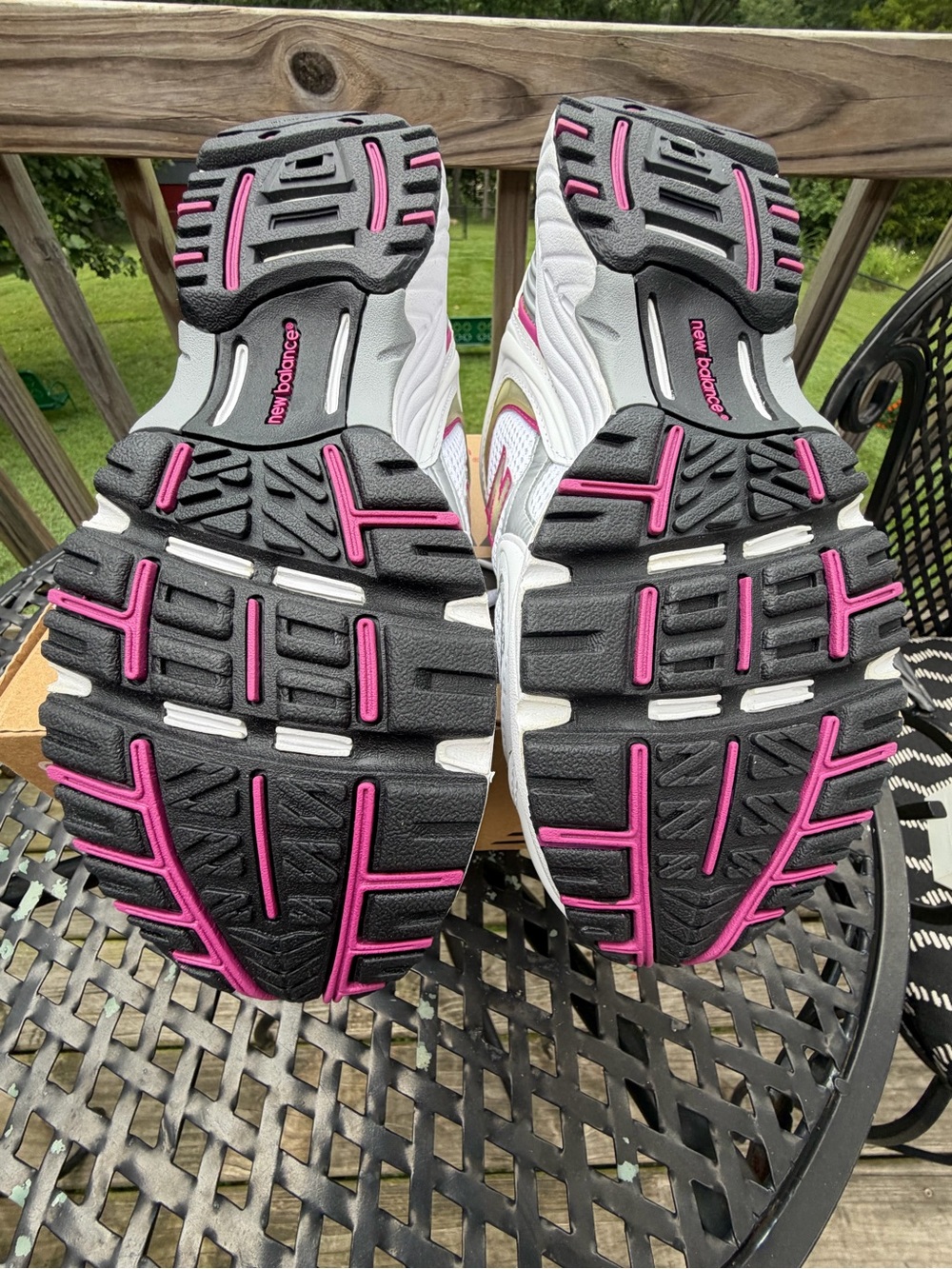 New Balance Women’s White & Pink 408 Athletic Sneakers 8.5 - Picture 6 of 11